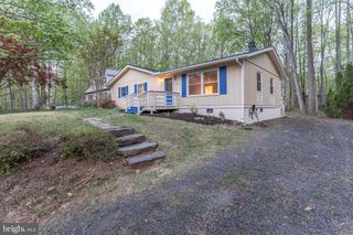 102 MONUMENT RD, Locust Grove, VA 22508