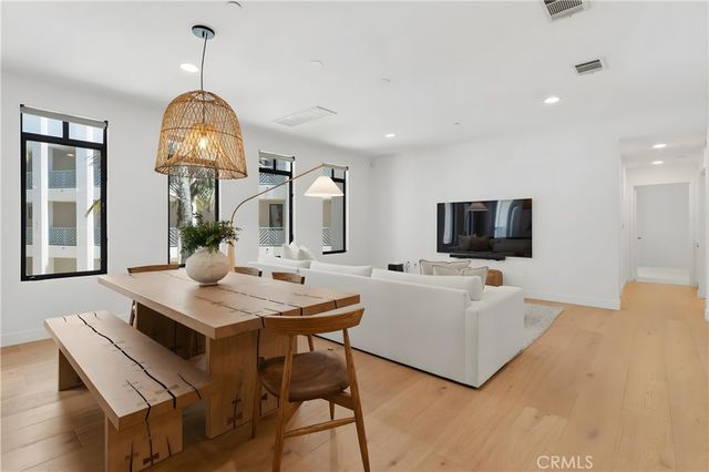 5625 Crescent Park W 207, Playa Vista, CA 90094