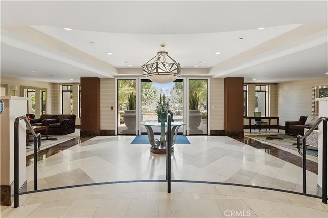 5625 Crescent Park W 207, Playa Vista, CA 90094
