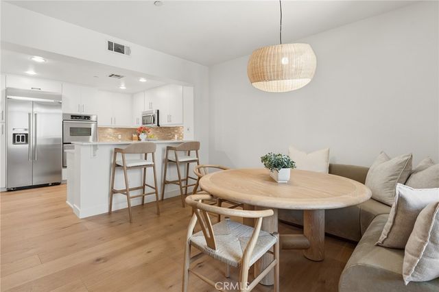 5625 Crescent Park W 207, Playa Vista, CA 90094
