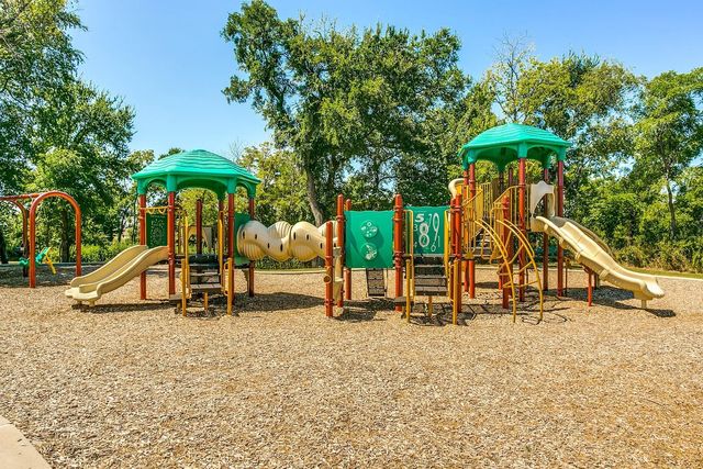 16504 Cowboy Trail, Fort Worth, TX 76247