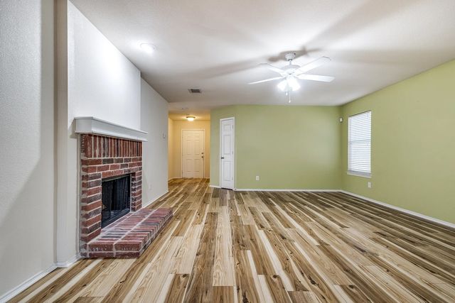 16504 Cowboy Trail, Fort Worth, TX 76247