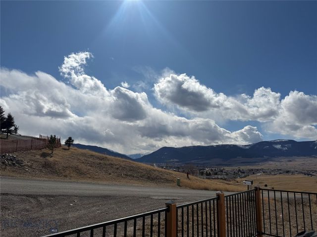 103 High Ground Ave, Livingston, MT 59047