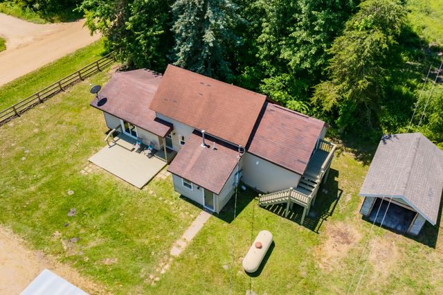 5743 107th Avenue, Pullman, MI 49450