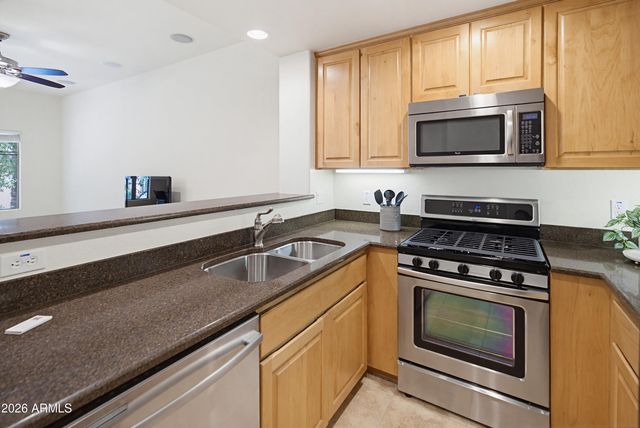 6940 E COCHISE Road 1034, Paradise Valley, AZ 85253
