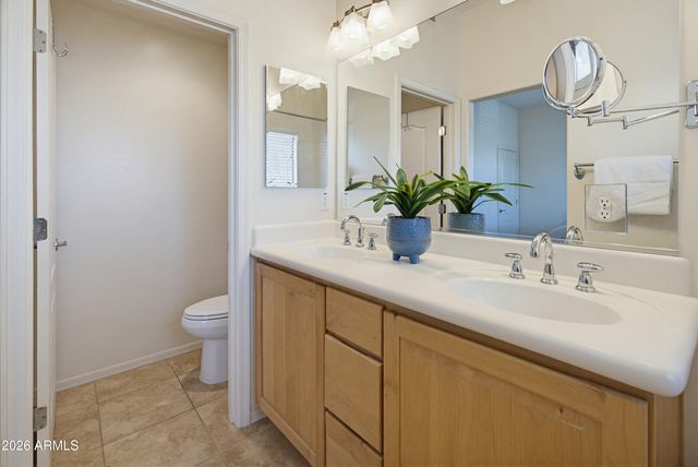 6940 E COCHISE Road 1034, Paradise Valley, AZ 85253