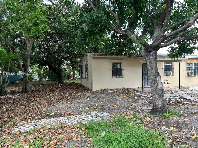 18020 NW 2nd Pl, Miami Gardens, FL 33169