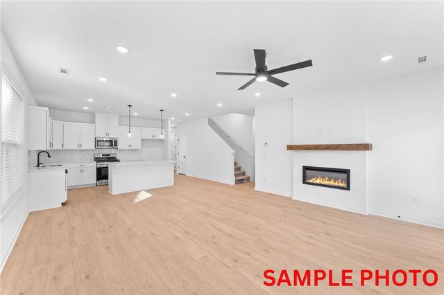 6009 SW Omaha Avenue, Bentonville, AR 72713