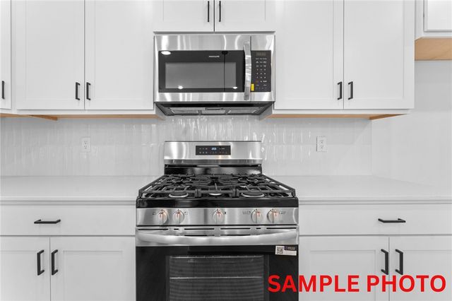 6009 SW Omaha Avenue, Bentonville, AR 72713