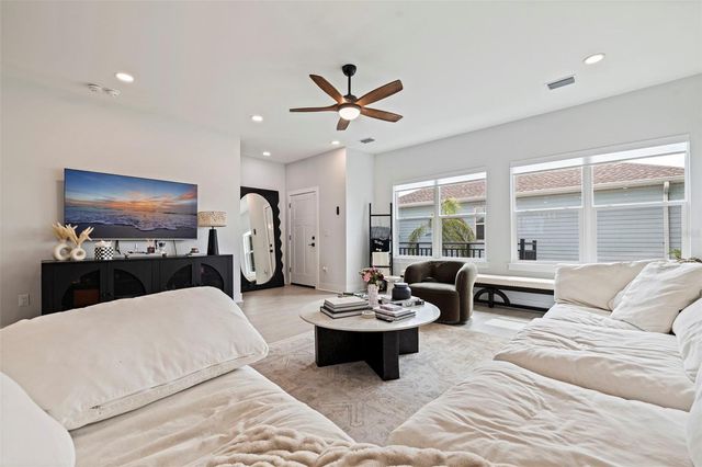 4120 W NORTHA STREET 6, Tampa, FL 33609
