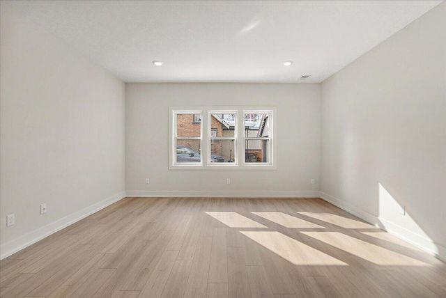 581 S Shore Drive, Holland City, MI 49423