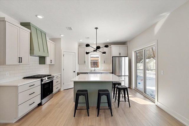 581 S Shore Drive, Holland City, MI 49423