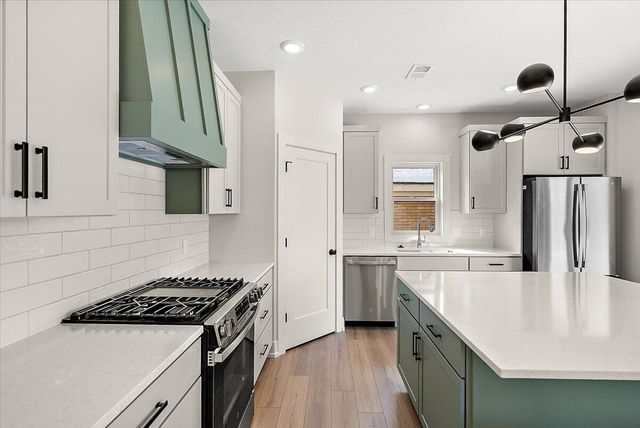 581 S Shore Drive, Holland City, MI 49423