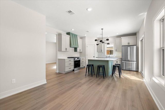 581 S Shore Drive, Holland City, MI 49423