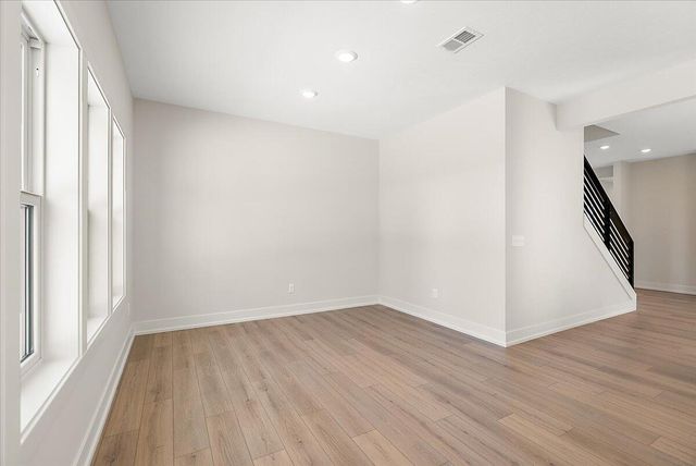 581 S Shore Drive, Holland City, MI 49423