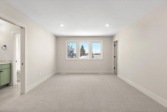 581 S Shore Drive, Holland City, MI 49423