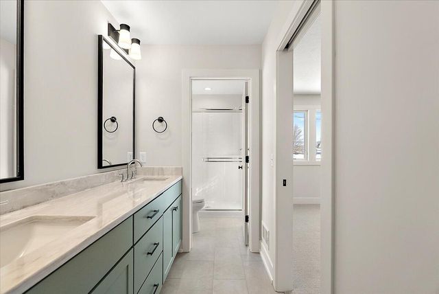 581 S Shore Drive, Holland City, MI 49423