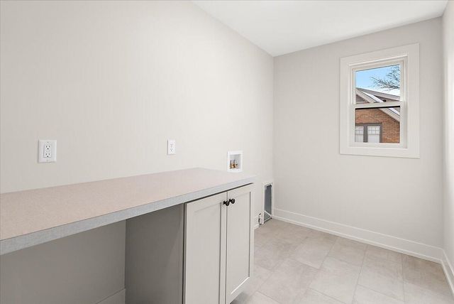 581 S Shore Drive, Holland City, MI 49423