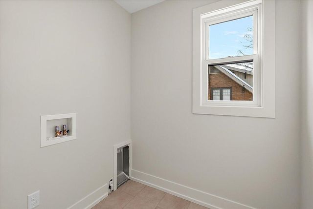 581 S Shore Drive, Holland City, MI 49423