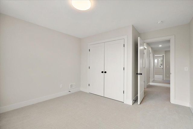 581 S Shore Drive, Holland City, MI 49423