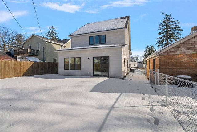 581 S Shore Drive, Holland City, MI 49423