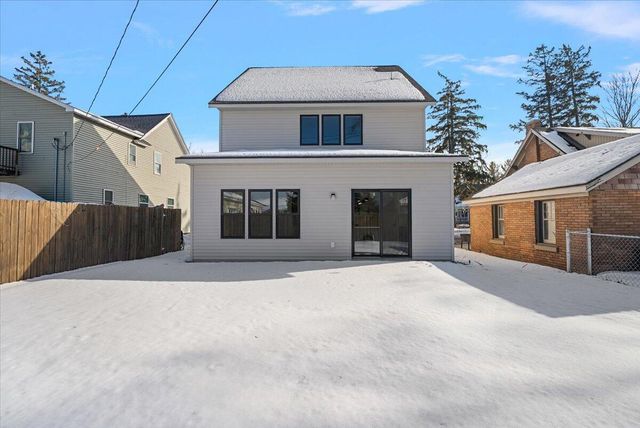 581 S Shore Drive, Holland City, MI 49423