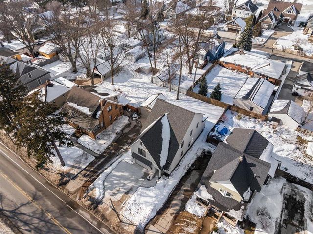 581 S Shore Drive, Holland City, MI 49423