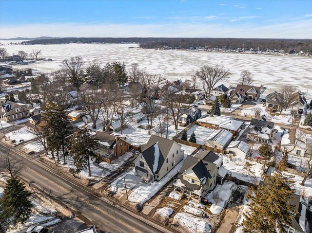 581 S Shore Drive, Holland City, MI 49423