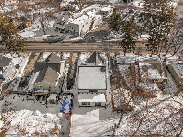 581 S Shore Drive, Holland City, MI 49423