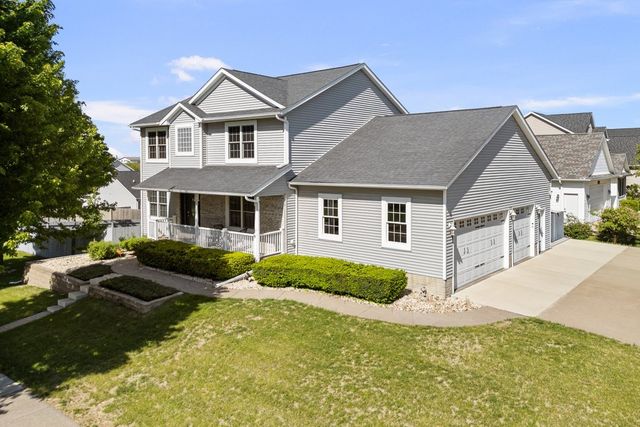 6911 Madison Street, Davenport, IA 52806