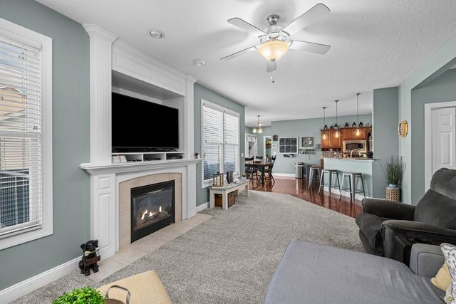 6911 Madison Street, Davenport, IA 52806