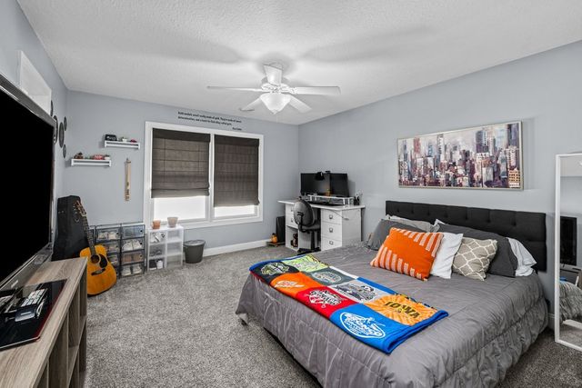 6911 Madison Street, Davenport, IA 52806