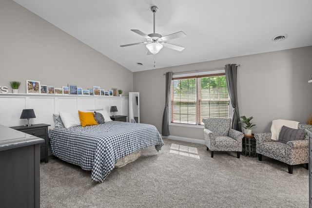 6911 Madison Street, Davenport, IA 52806
