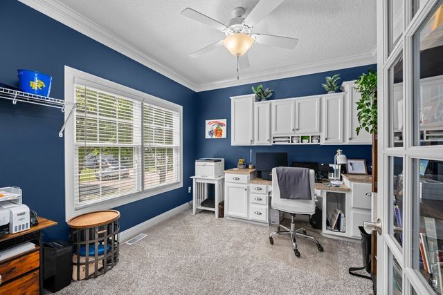6911 Madison Street, Davenport, IA 52806