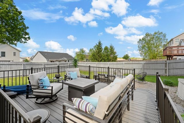 6911 Madison Street, Davenport, IA 52806