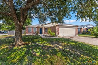 5504 Southern Crossing Drive, Temple, TX 76502