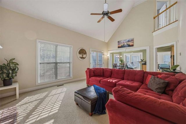 5732 Vinings Place Drive, Mableton, GA 30126