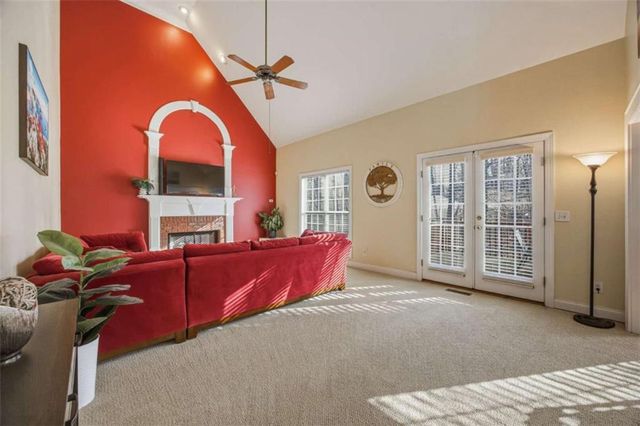 5732 Vinings Place Drive, Mableton, GA 30126