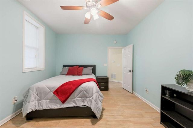 5732 Vinings Place Drive, Mableton, GA 30126