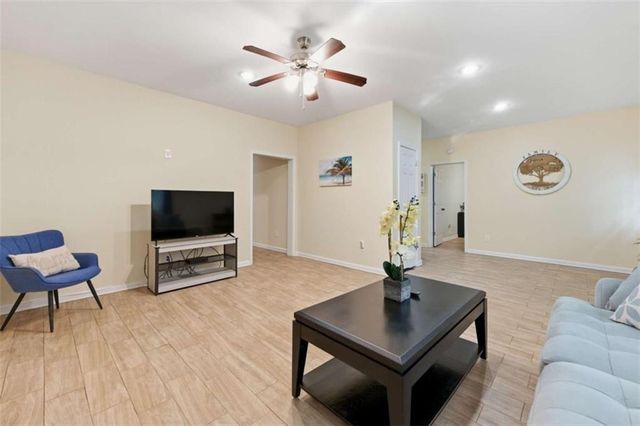 5732 Vinings Place Drive, Mableton, GA 30126