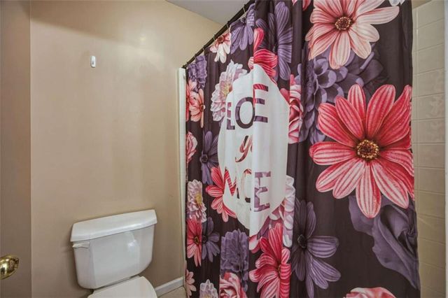 5732 Vinings Place Drive, Mableton, GA 30126