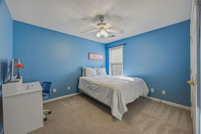 5732 Vinings Place Drive, Mableton, GA 30126