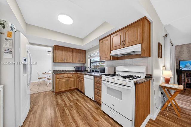 11731 NW 30th Place, Sunrise, FL 33323