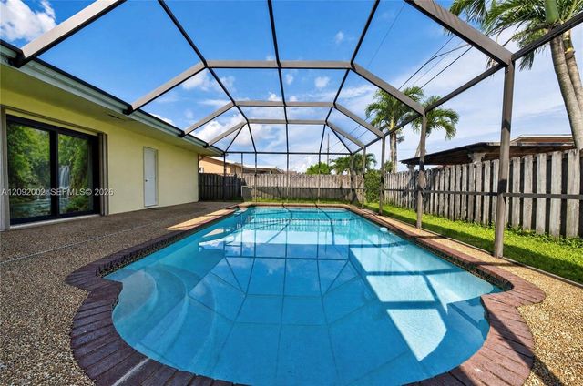 11731 NW 30th Place, Sunrise, FL 33323