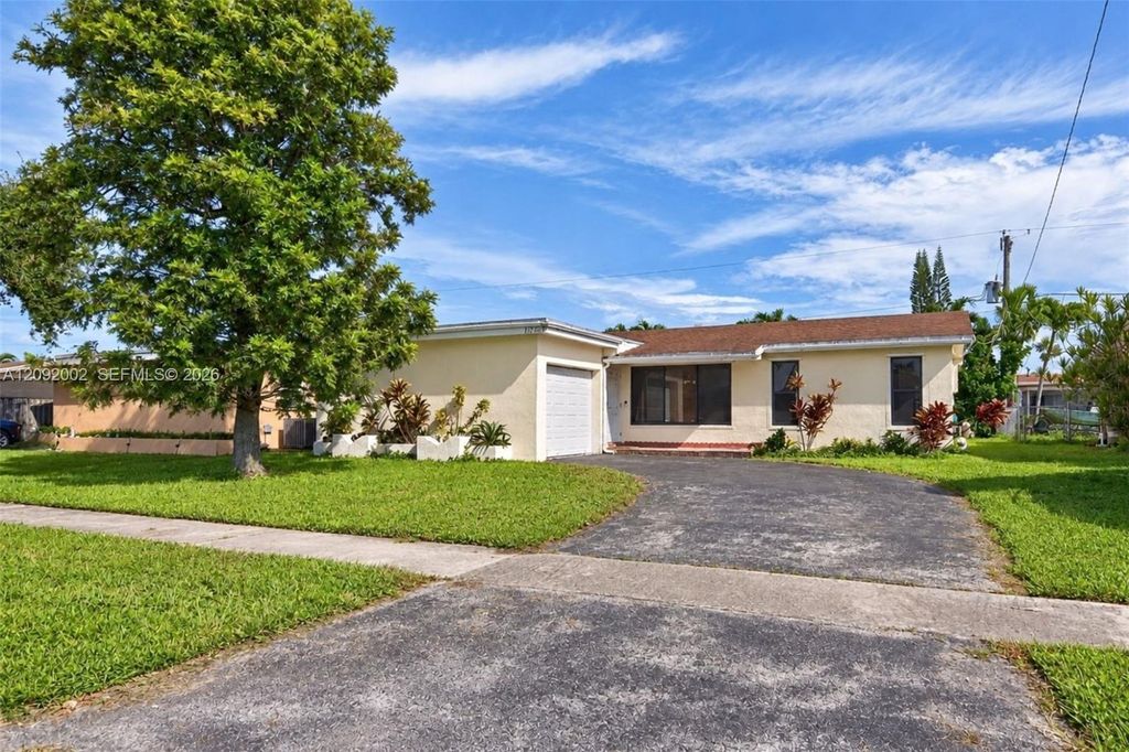 11731 NW 30th Place, Sunrise, FL 33323