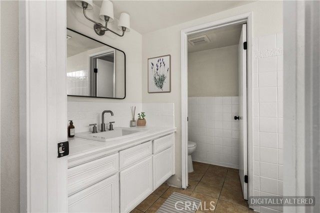 201 Racquet Club, Compton, CA 90220