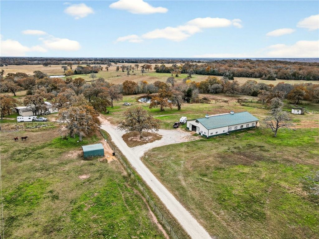 8601 Sandy Point Road, Bryan, TX 77807 — photo 3