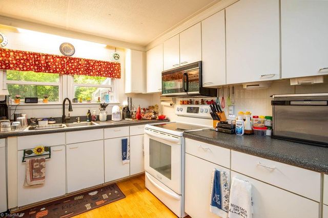 7234 Racine Road, Pleasant Garden, NC 27313