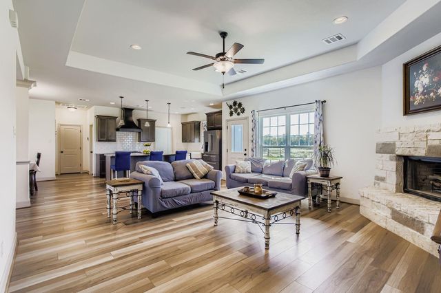 32123 A Howell Road, Waller, TX 77484