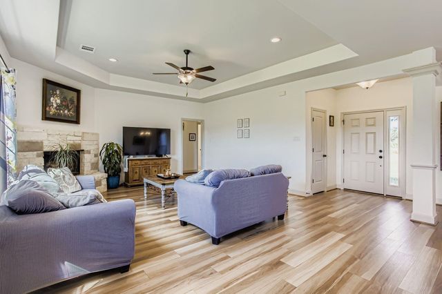 32123 A Howell Road, Waller, TX 77484